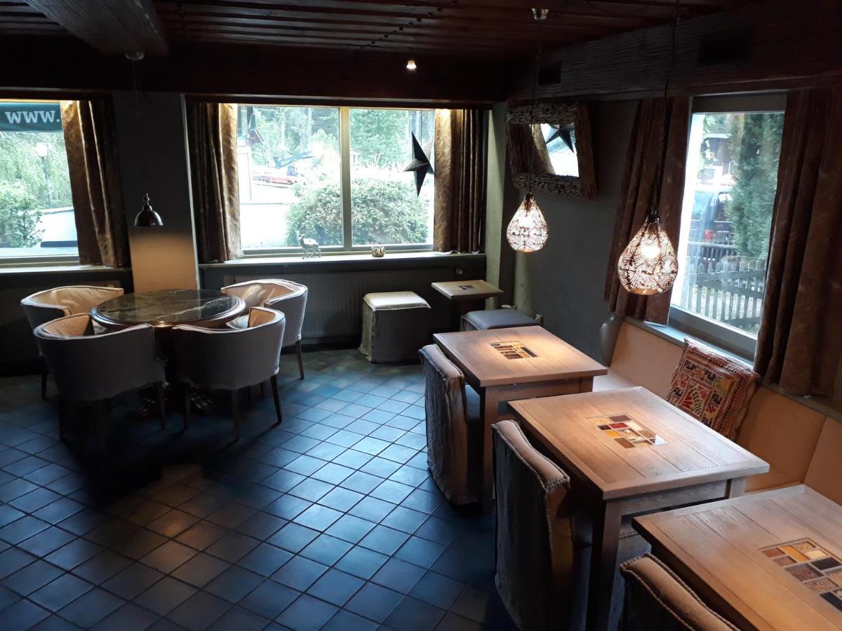 Pizzeria A Penzion Banderas Bayerisch Eisenstein Exteriör bild