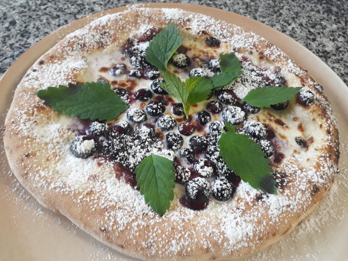 Pizzeria A Penzion Banderas Bayerisch Eisenstein Exteriör bild